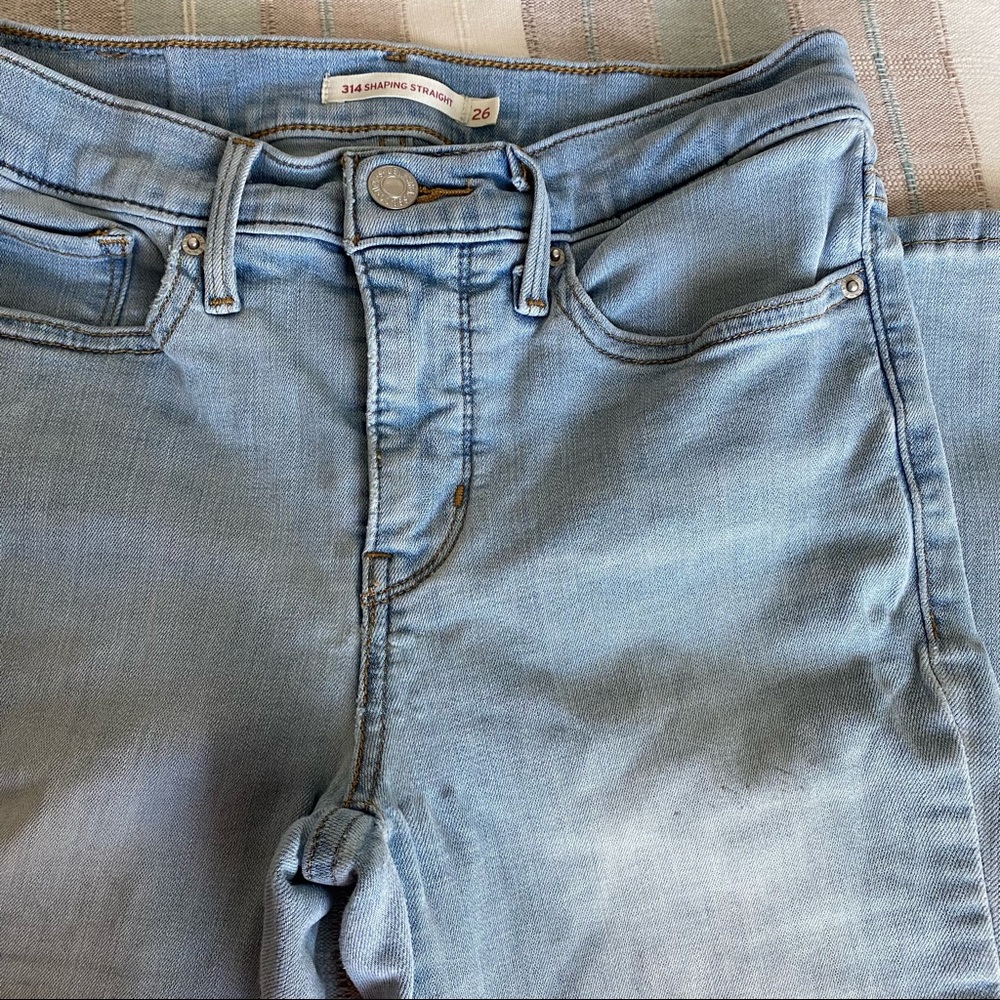 Levis jeans